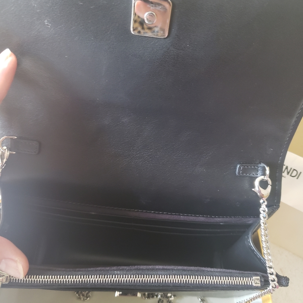 Bags - Picture 9 of 10